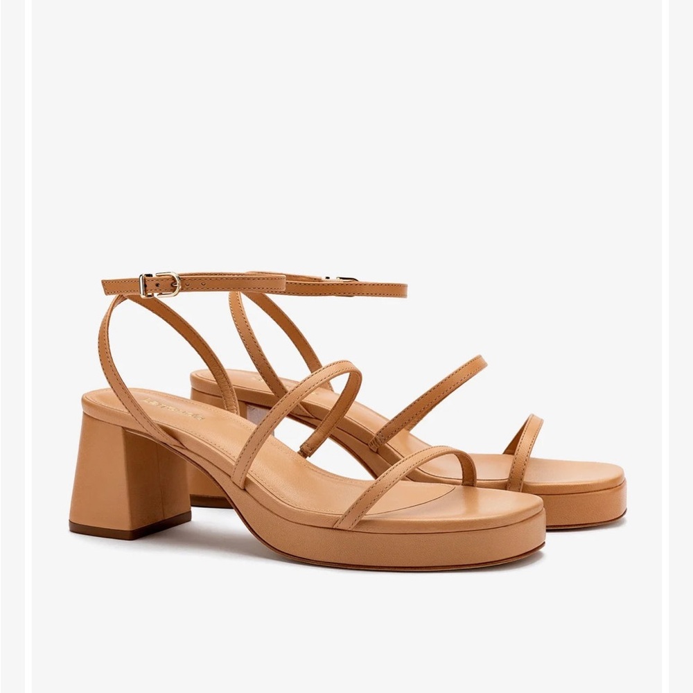Larroudé Gio Sandal In Tan Leather